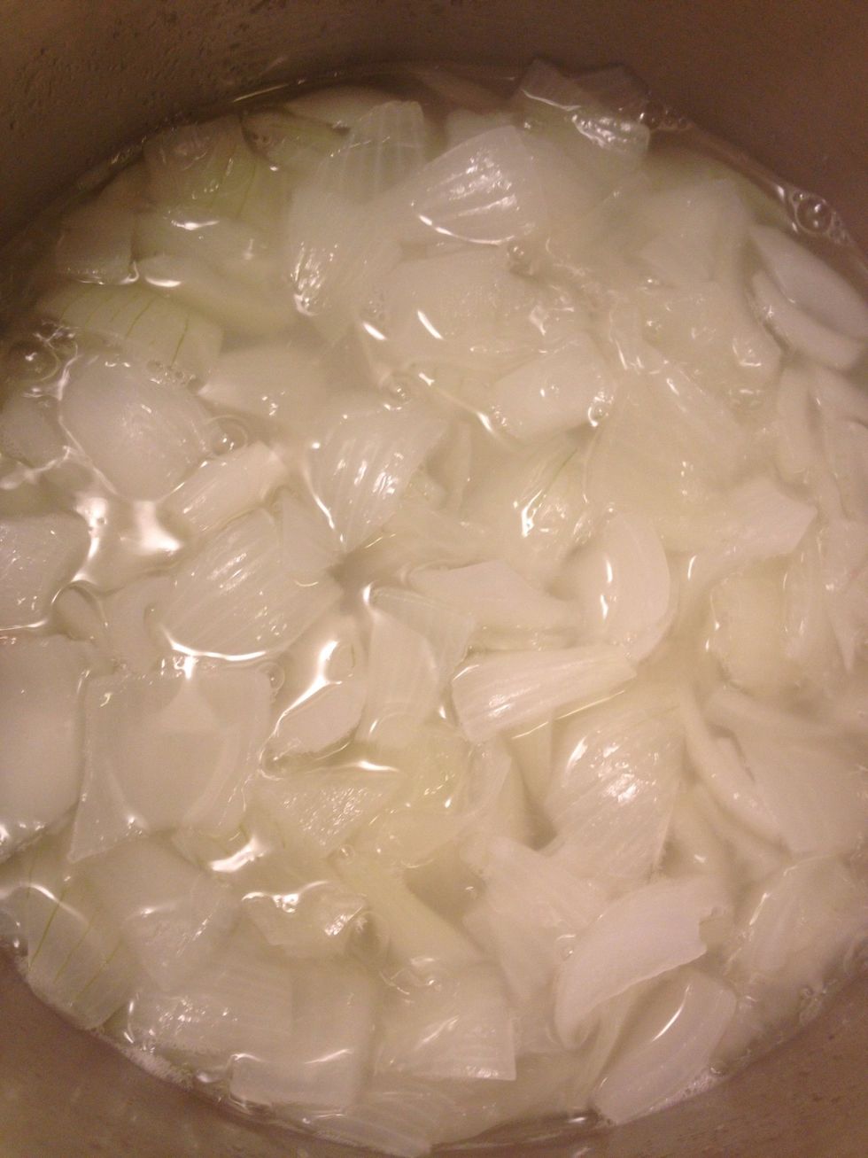 How to make onion juice to keep u healthy. B+C Guides