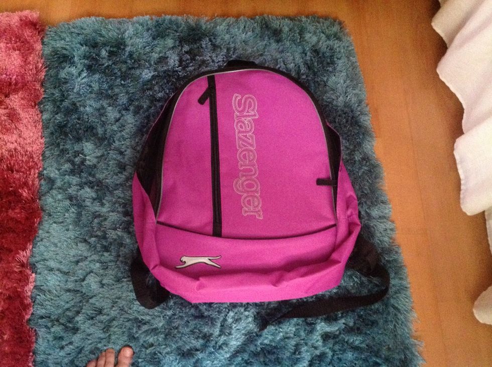 How to pack your school bag. B+C Guides