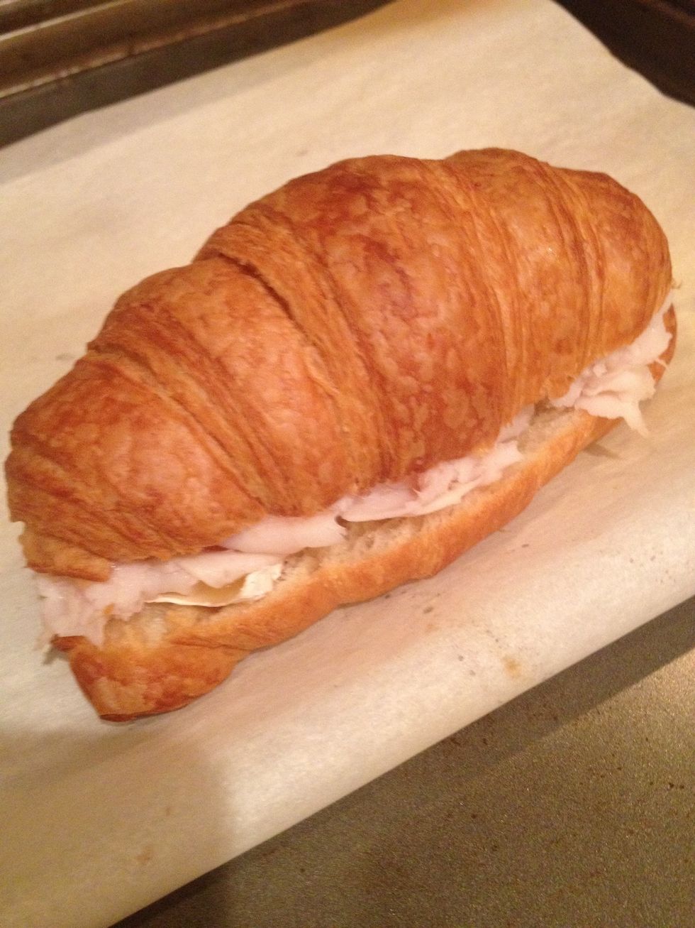 How to make a toasted turkey croissant sandwich B+C Guides