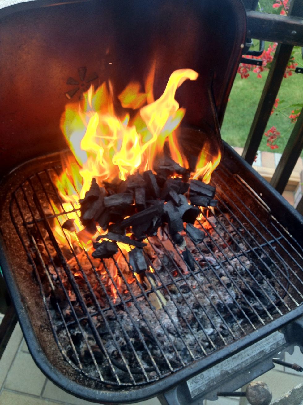 How to start your bbq without firelighters fast and easy B+C Guides