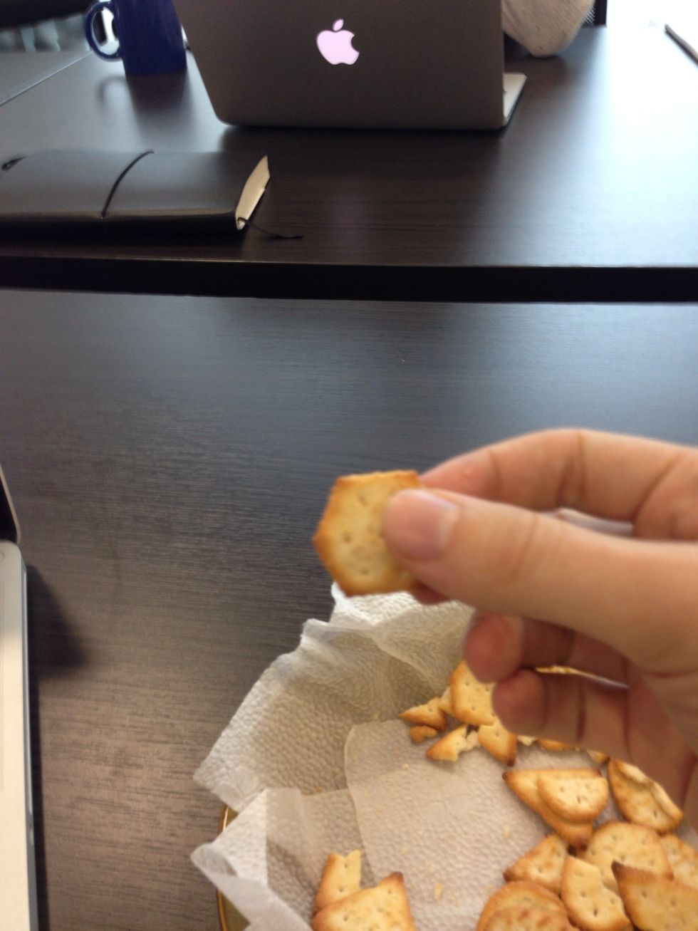 How to eat crackers B+C Guides