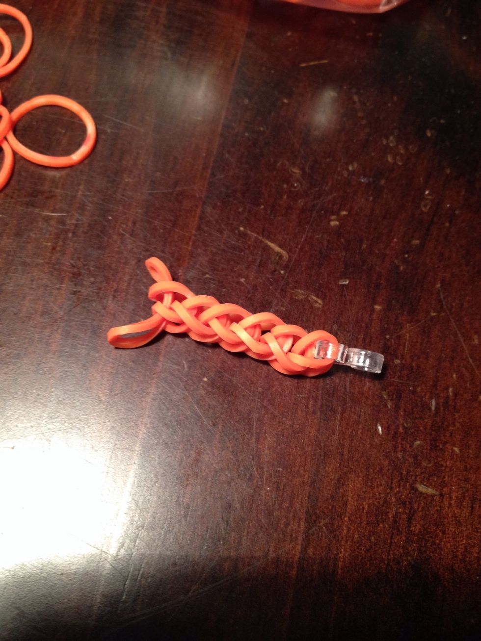 How to make rubber band bracelets by hand B+C Guides