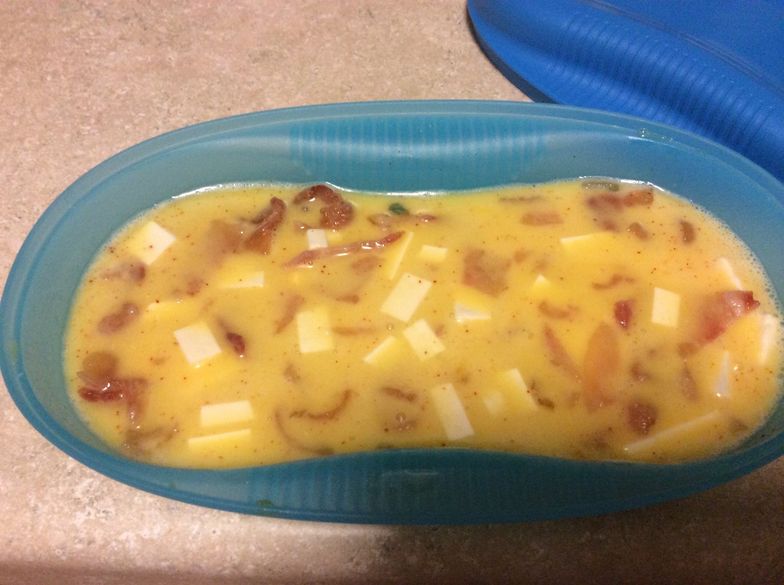 pic Tupperware Microwave Omelette Maker Recipes how to make frittata in a tupperware breakfast maker