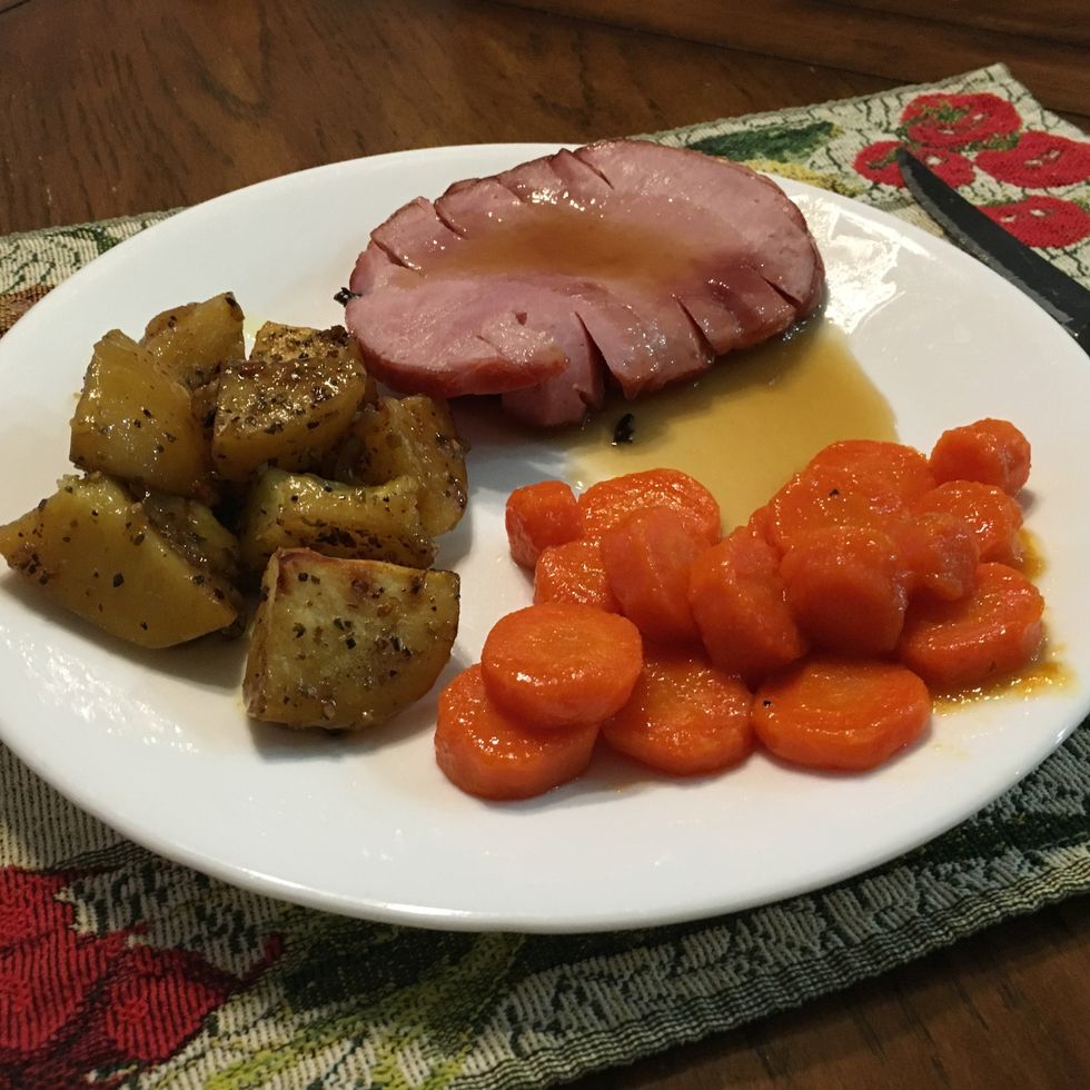 How to make honey maple ham with carrots + roasted potatoes B+C Guides