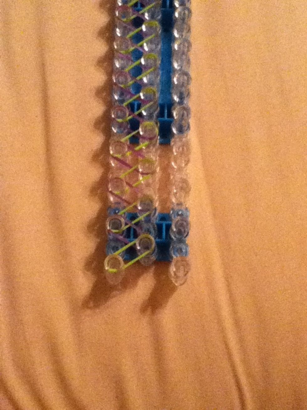 How To Make A simple Rainbow Loom Bracelet B C Guides