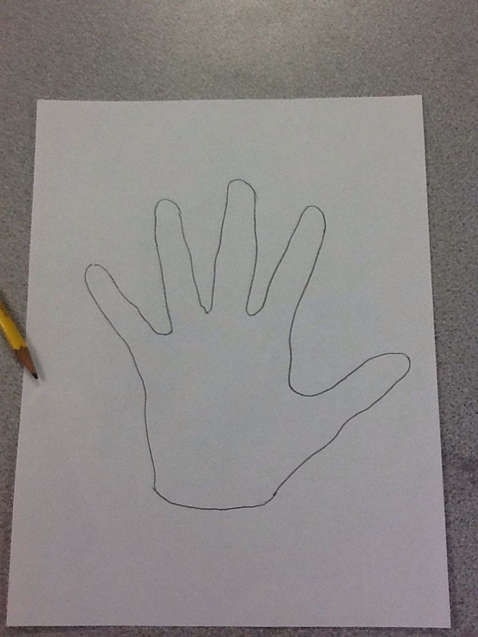 How to trace your hand - B+C Guides