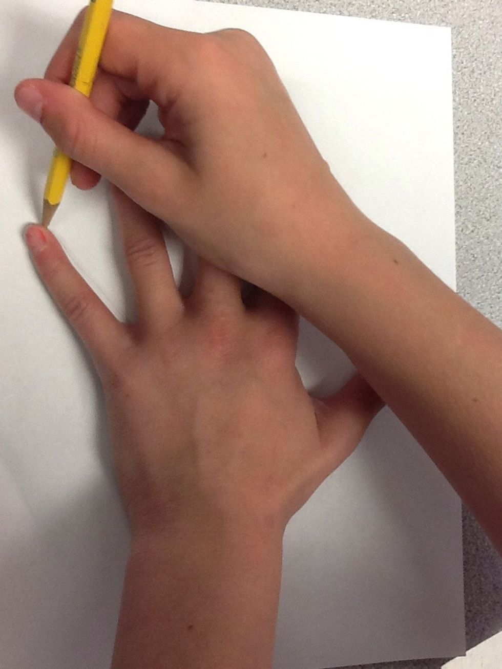 How To Trace Your Hand B C Guides How To Trace Your Hand B C Guides