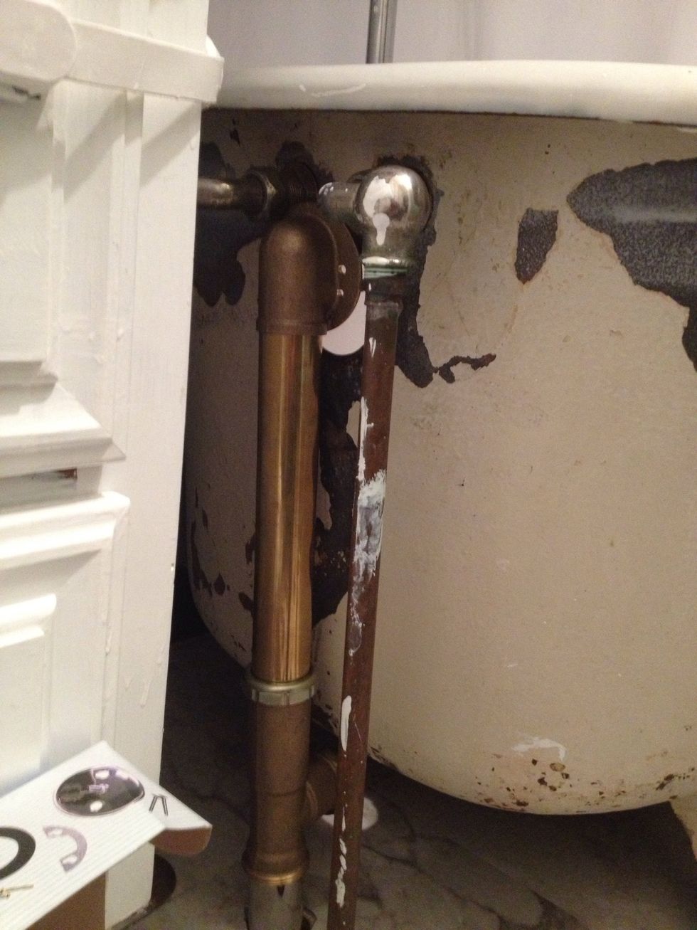How to replace a drain assembly on a claw foot tub B+C Guides
