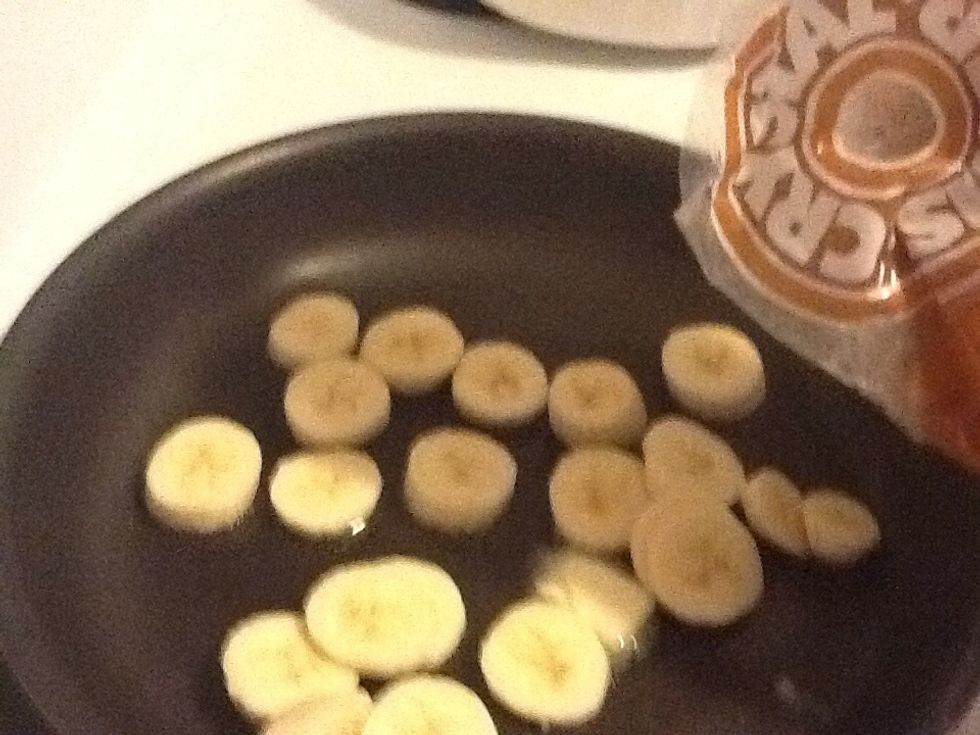 How to cook caramelized bananas B+C Guides