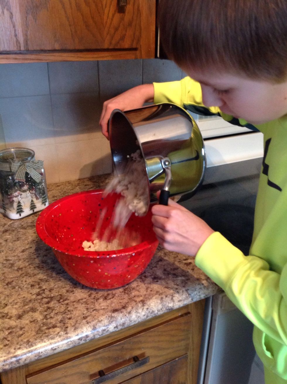 How to make popcorn on a stove B+C Guides