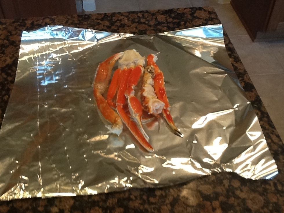 How to cook crab legs in the oven - B+C Guides