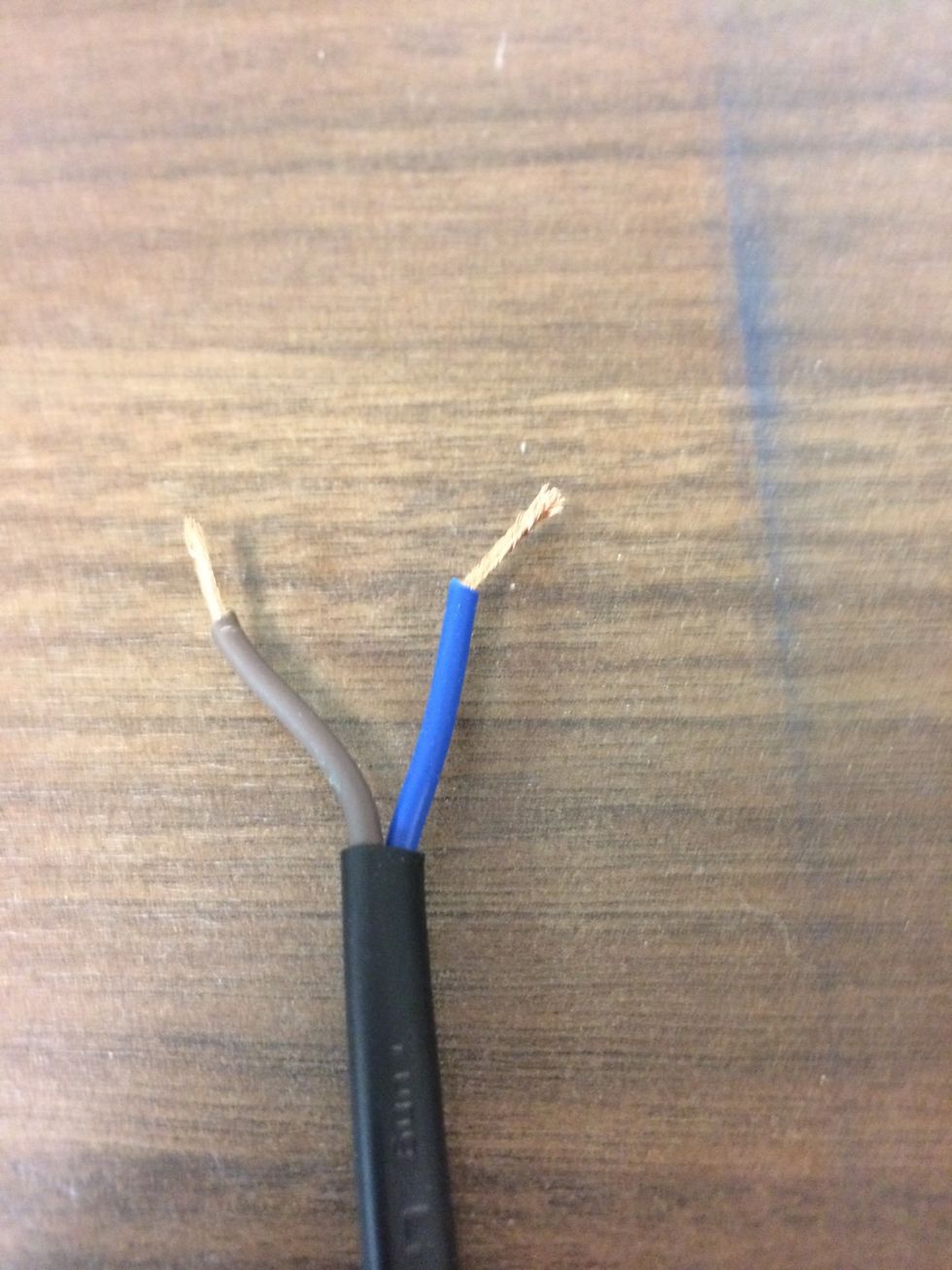 How to shorten a power cable B+C Guides