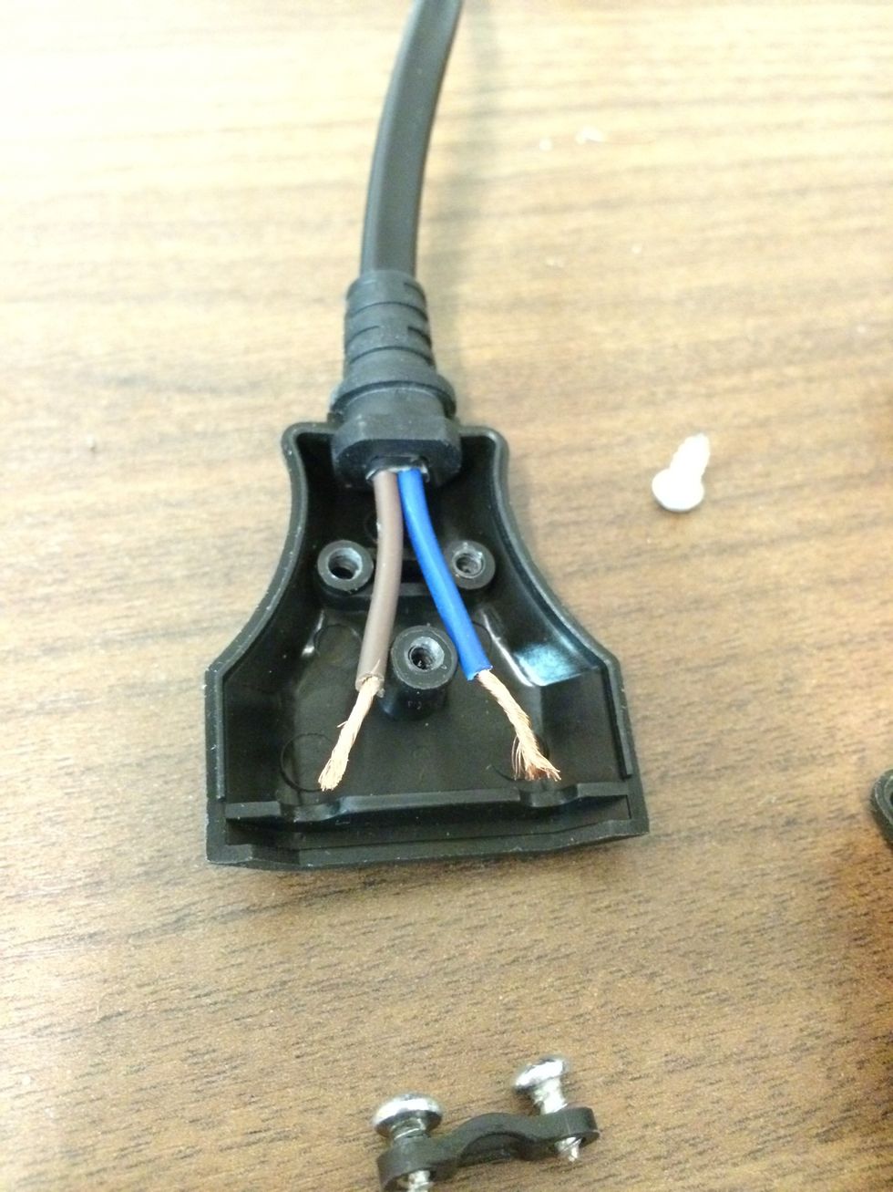 How to shorten a power cable B+C Guides