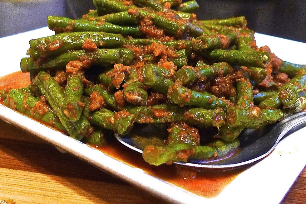 How to stir fry sambal long beans B+C Guides
