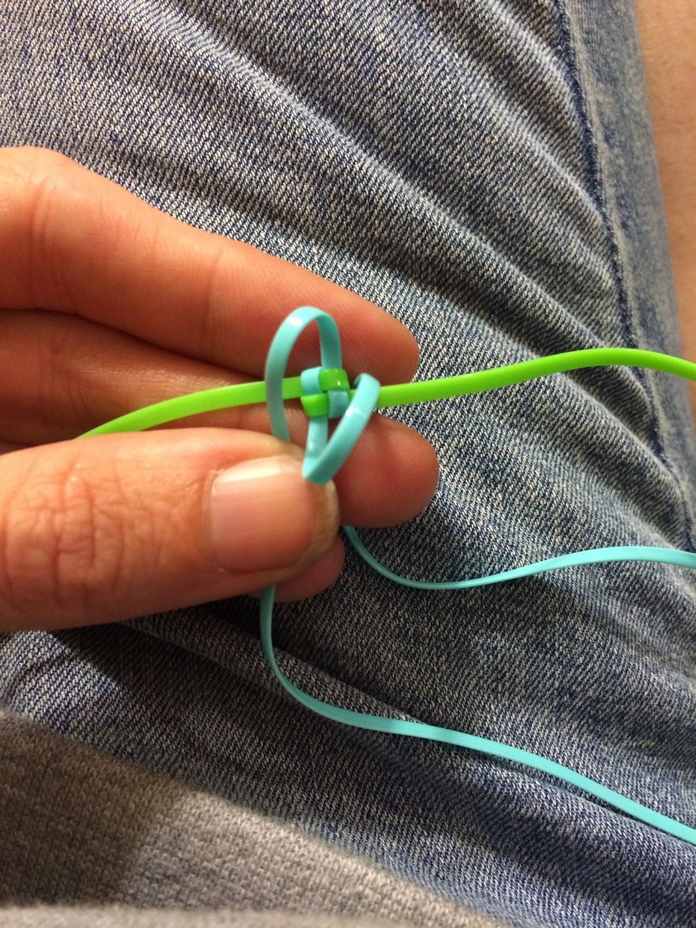 How to make a spiral lanyard B+C Guides