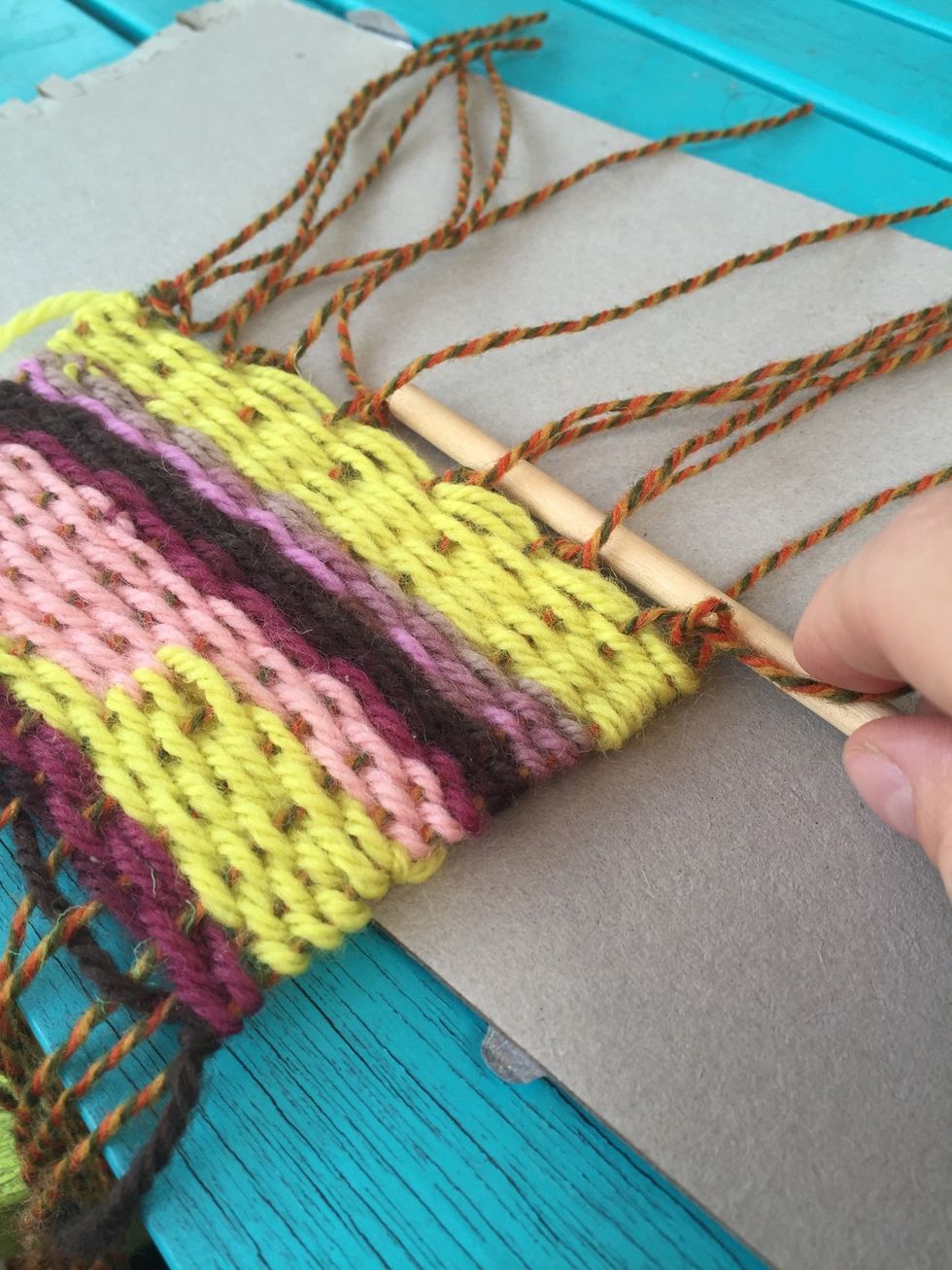 How to finish a weaving on a cardboard loom B+C Guides