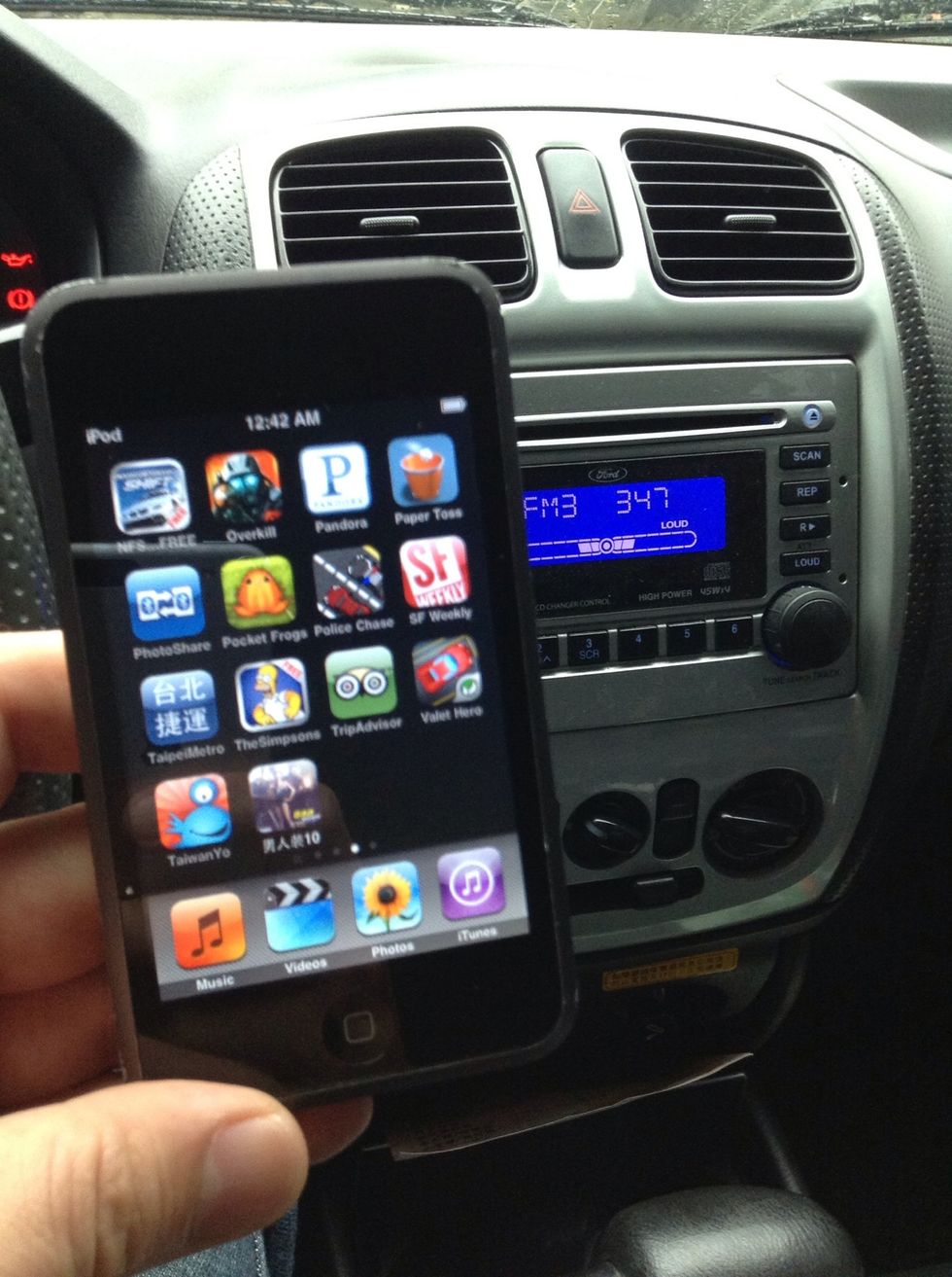 How to hook up ipod to car radio wirelessly no bluetooth B+C Guides