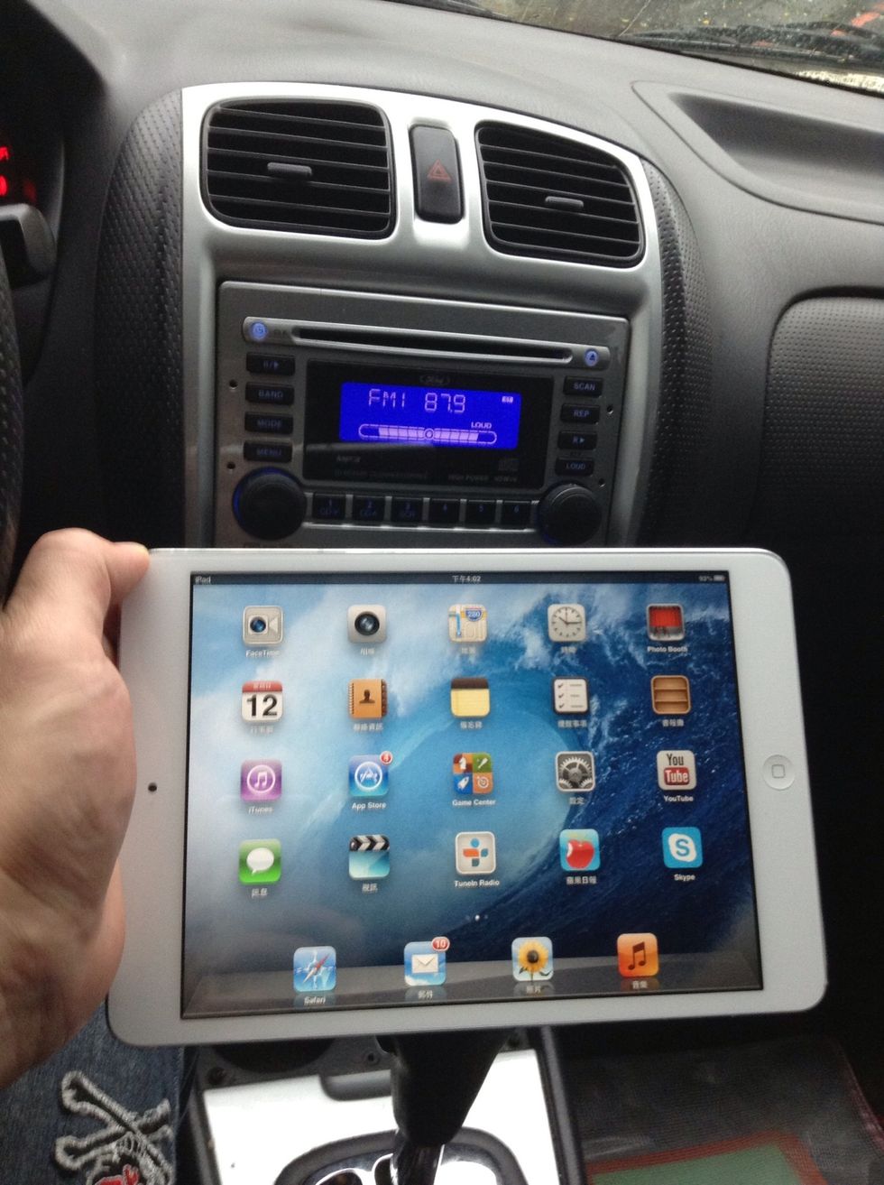 How to hook up ipad mini to car radio no bluetooth or aux B+C Guides