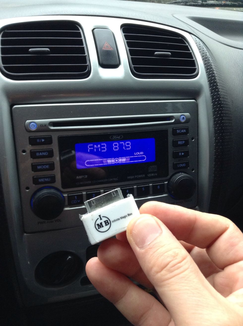 How to hook up ipod to car radio wirelessly no bluetooth B+C Guides