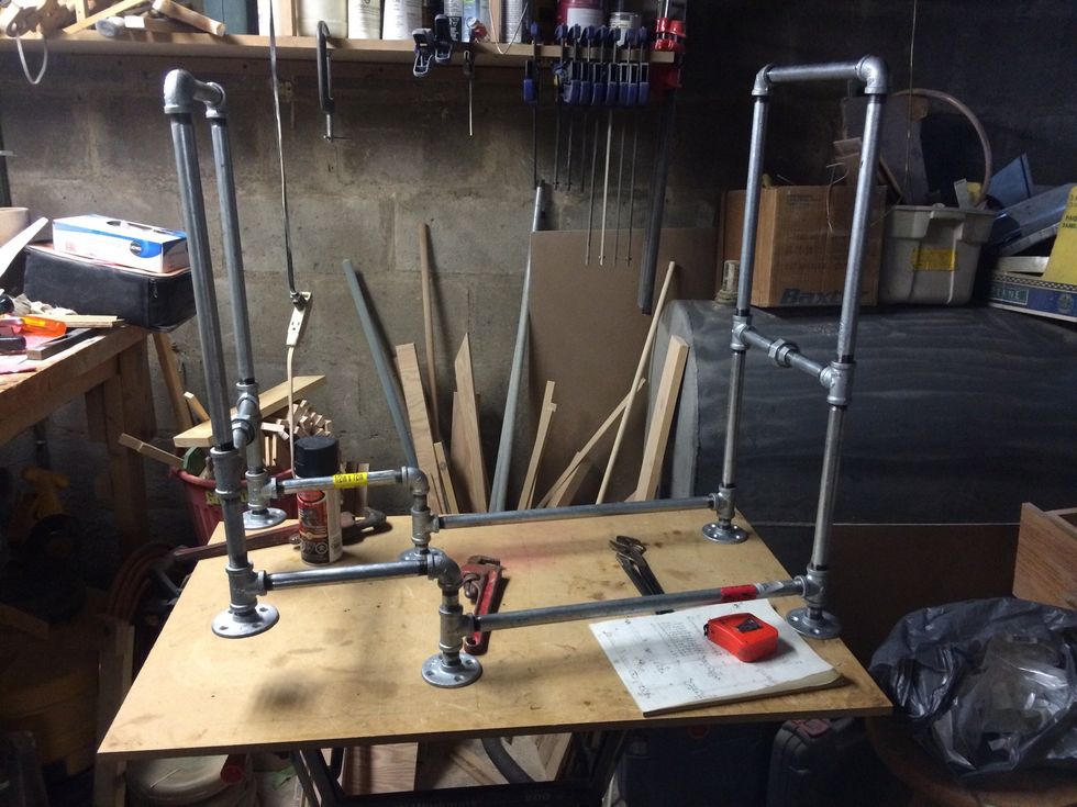 How to make a wood holder out of pipes B+C Guides