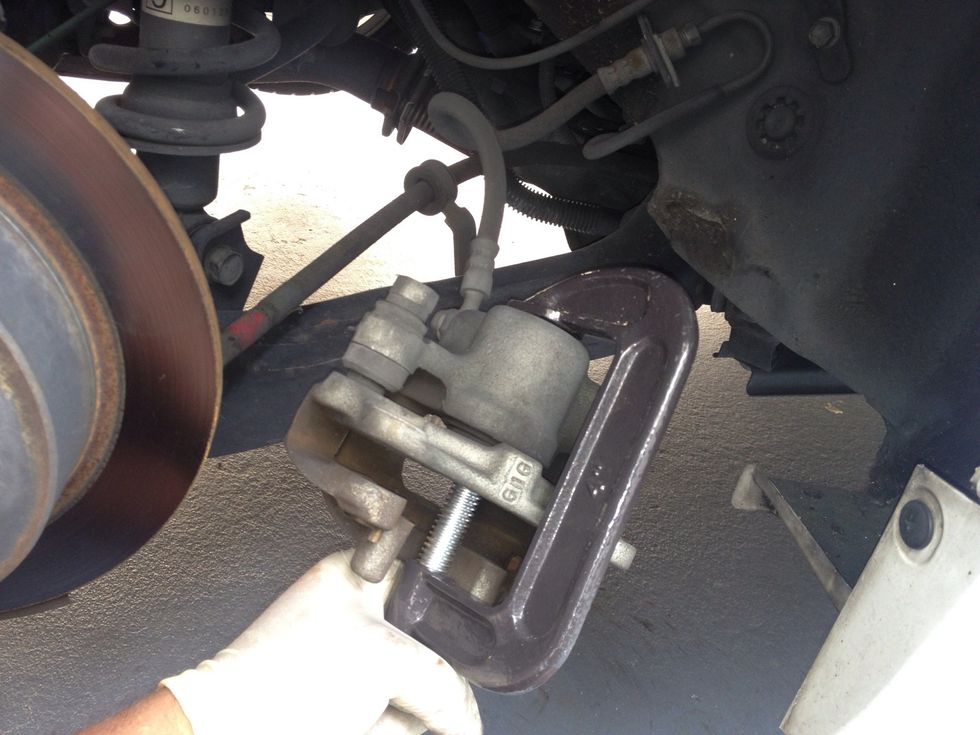 How to change the brake pads on a 2006 scion tc B+C Guides