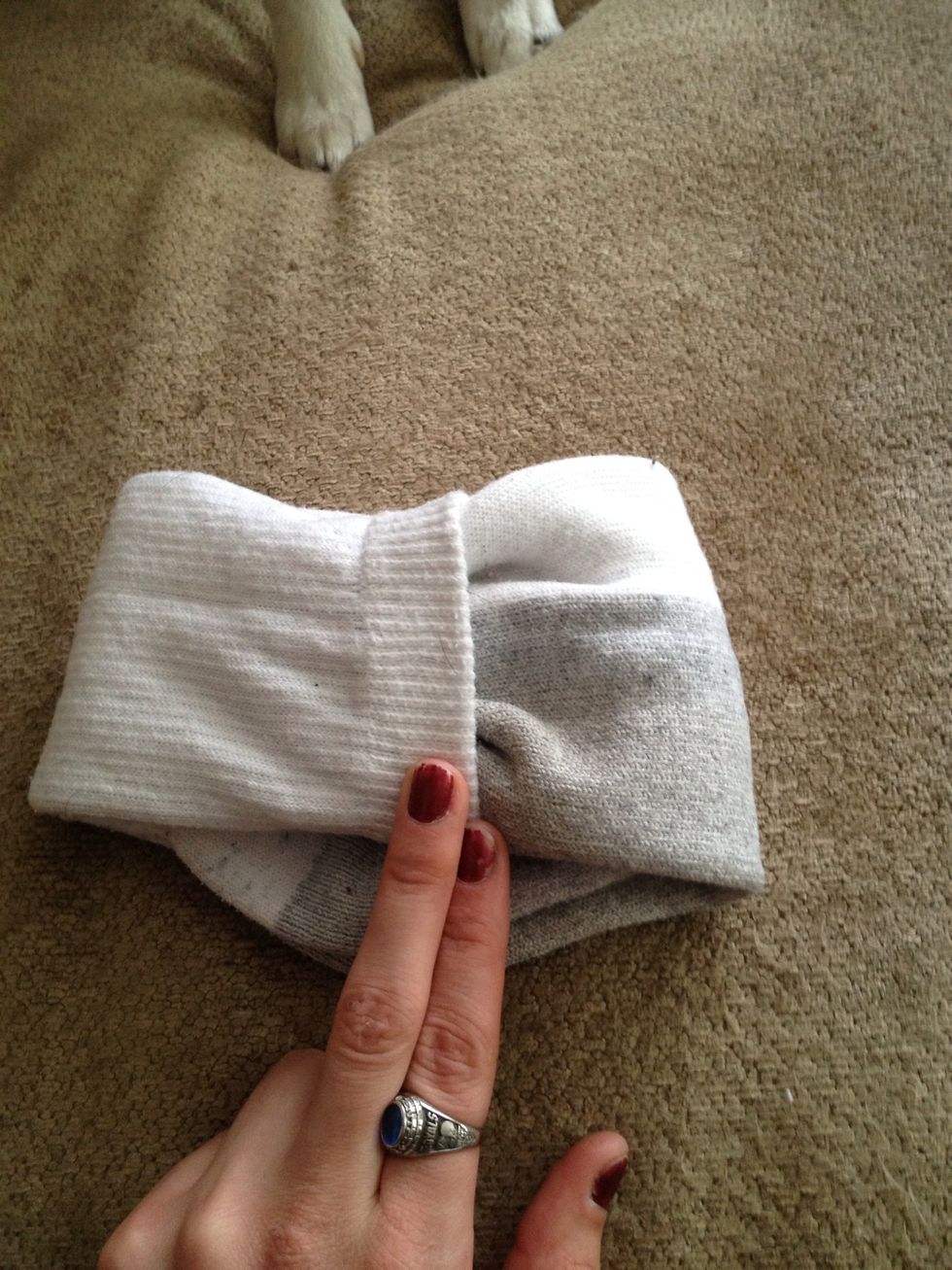 How to properly fold socks B+C Guides