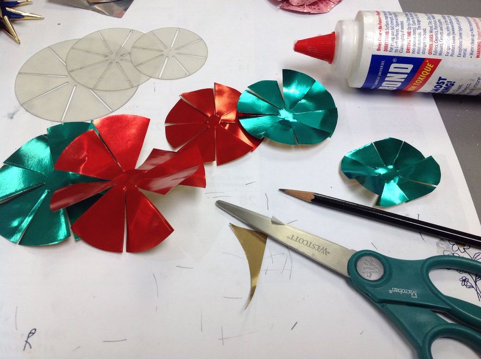 How to make a german christmas star - B+C Guides