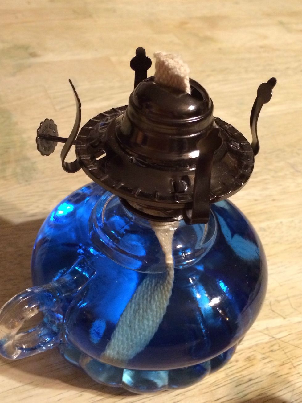 How to use a hurricane lamp B+C Guides