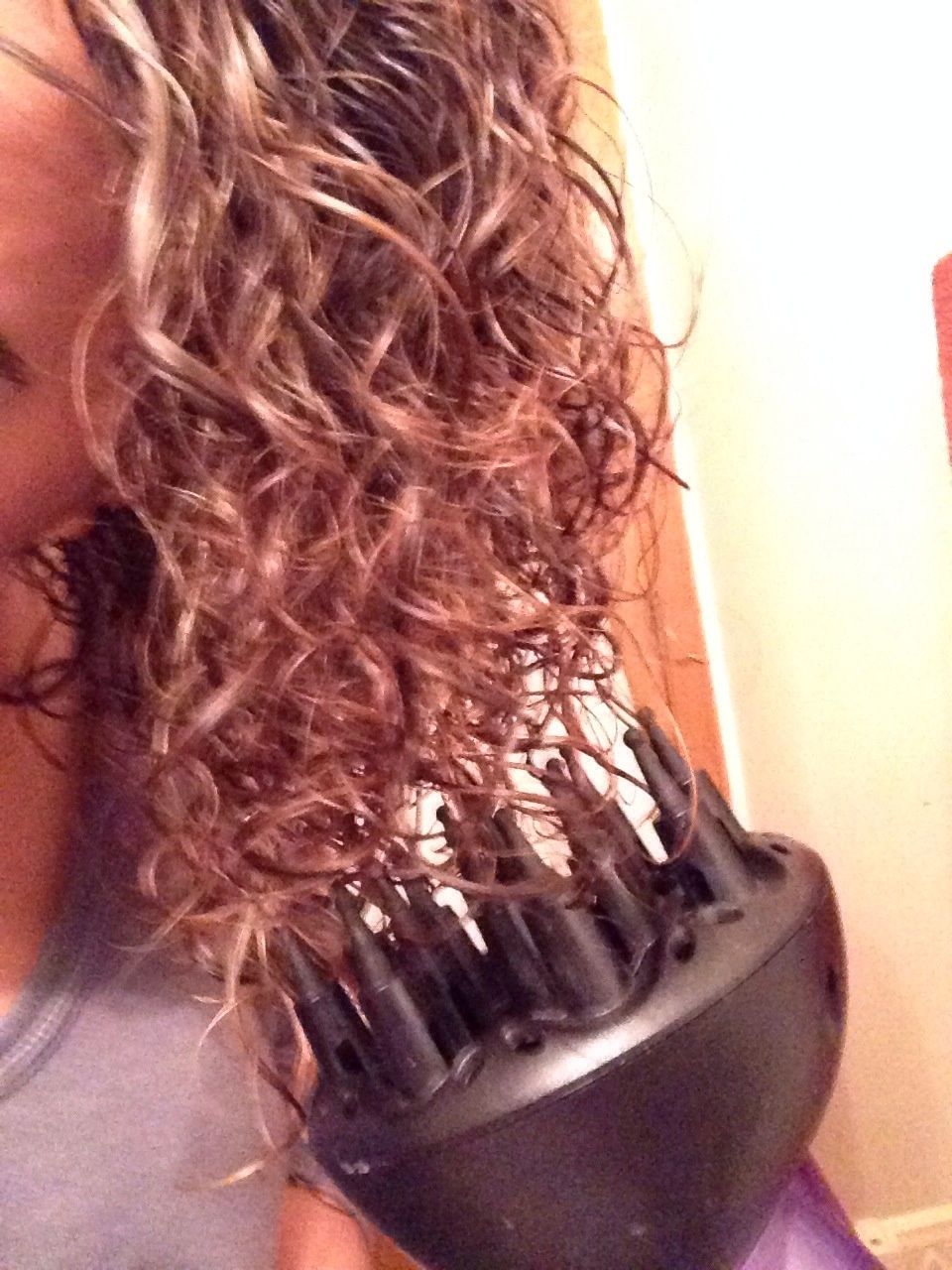 diffuser curly hair