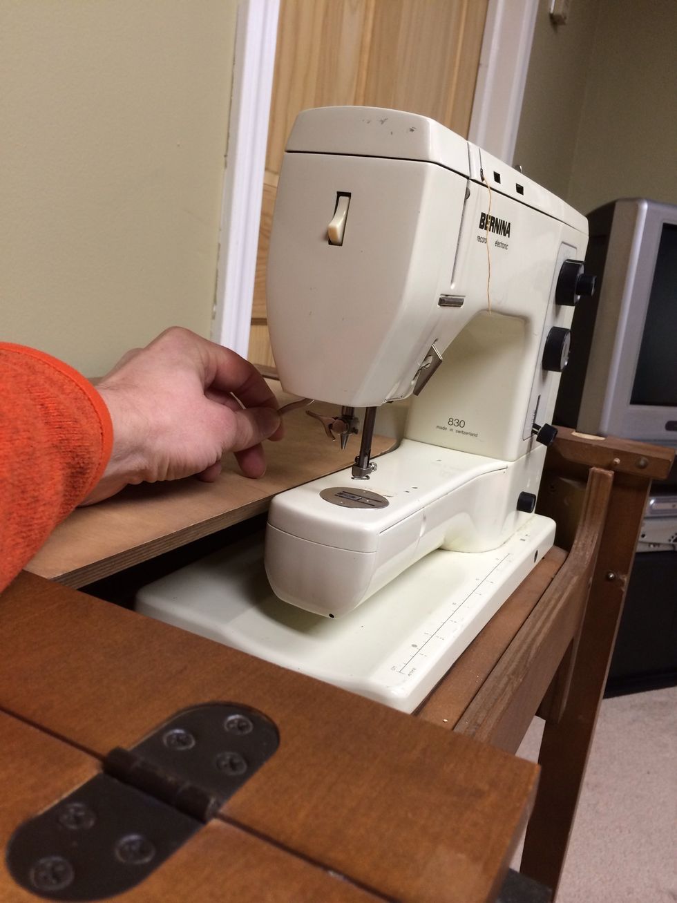 How to thread a bernina 830 B+C Guides