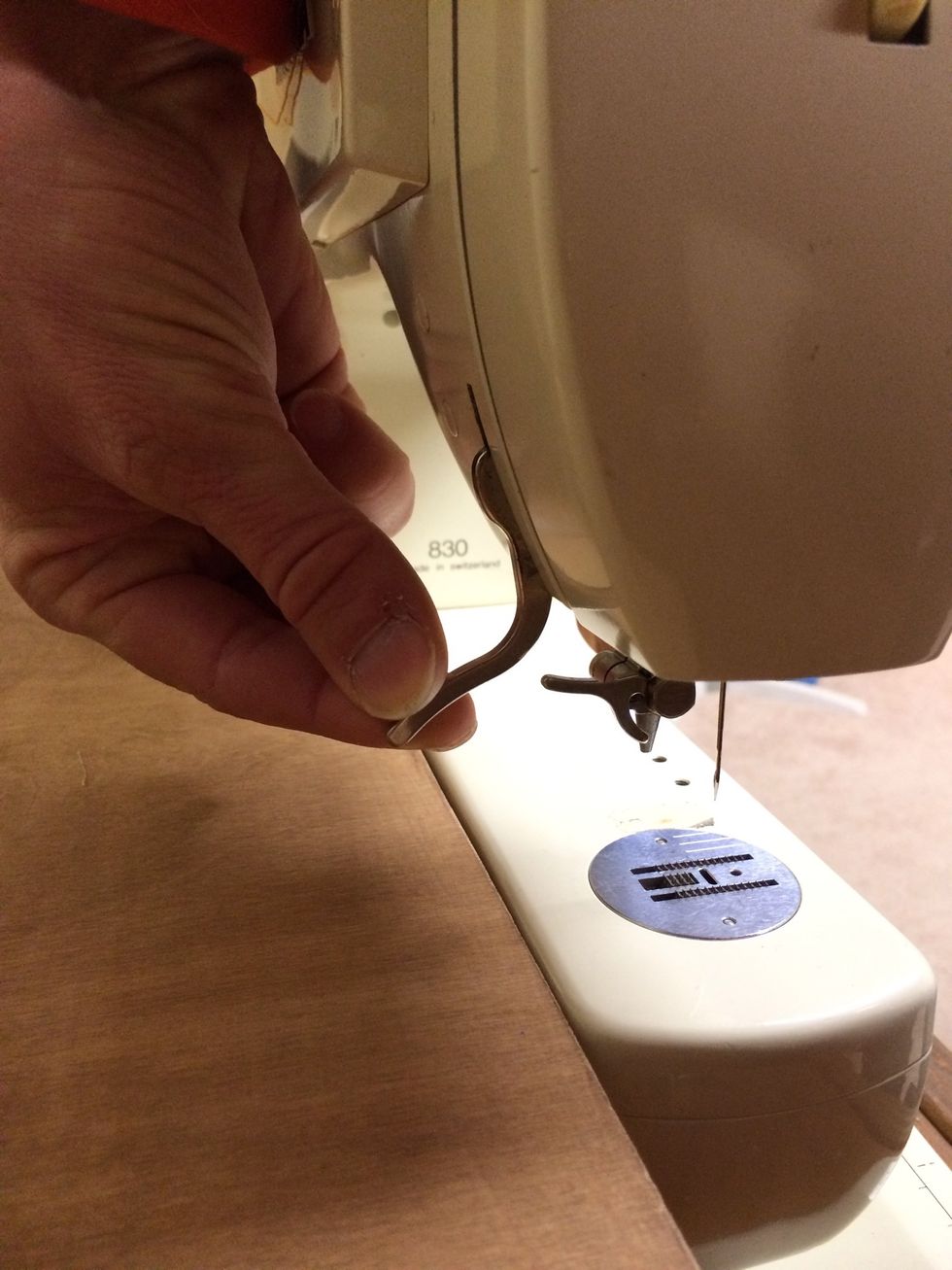 How to thread a bernina 830 B+C Guides