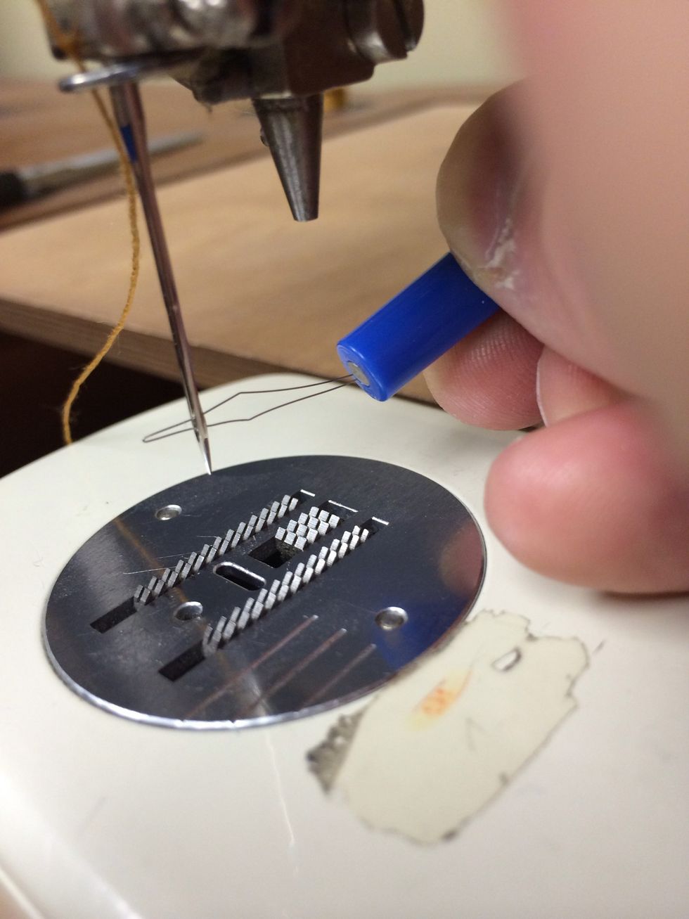 How to thread a bernina 830 B+C Guides