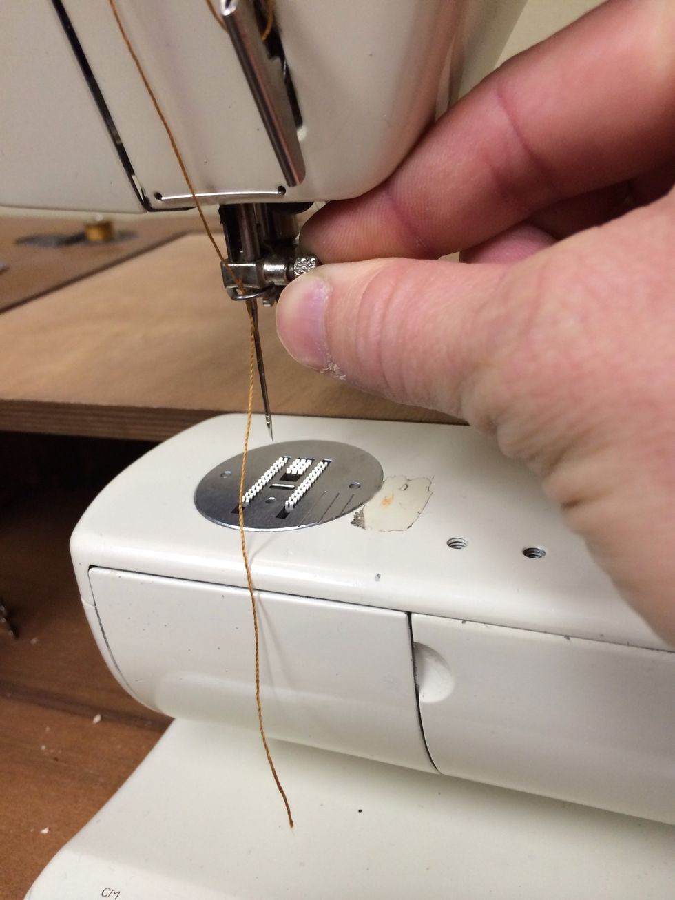How to thread a bernina 830 B+C Guides