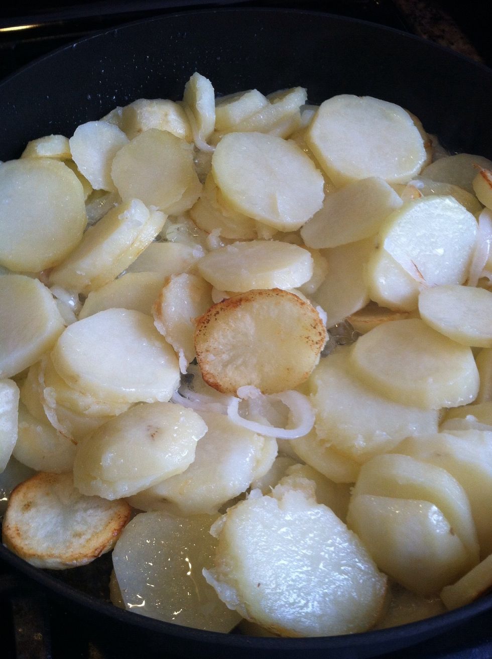 How to make perfect fried potatoes & onions B+C Guides