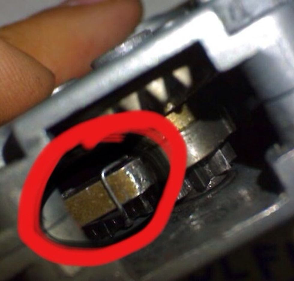 How to fix a broken gearbox B+C Guides