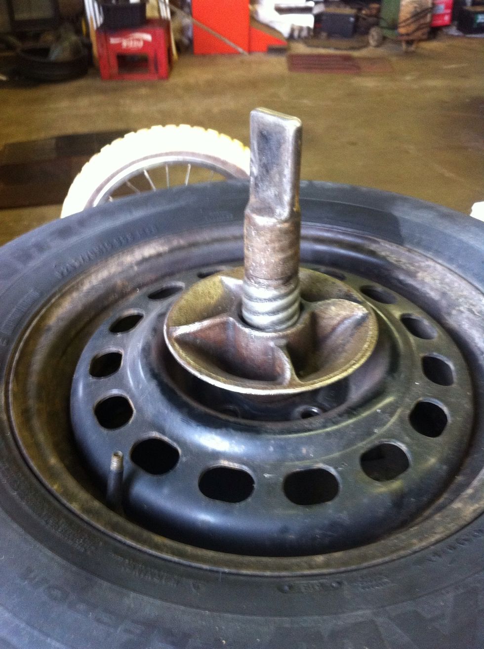 How to take a tire off the rim B+C Guides