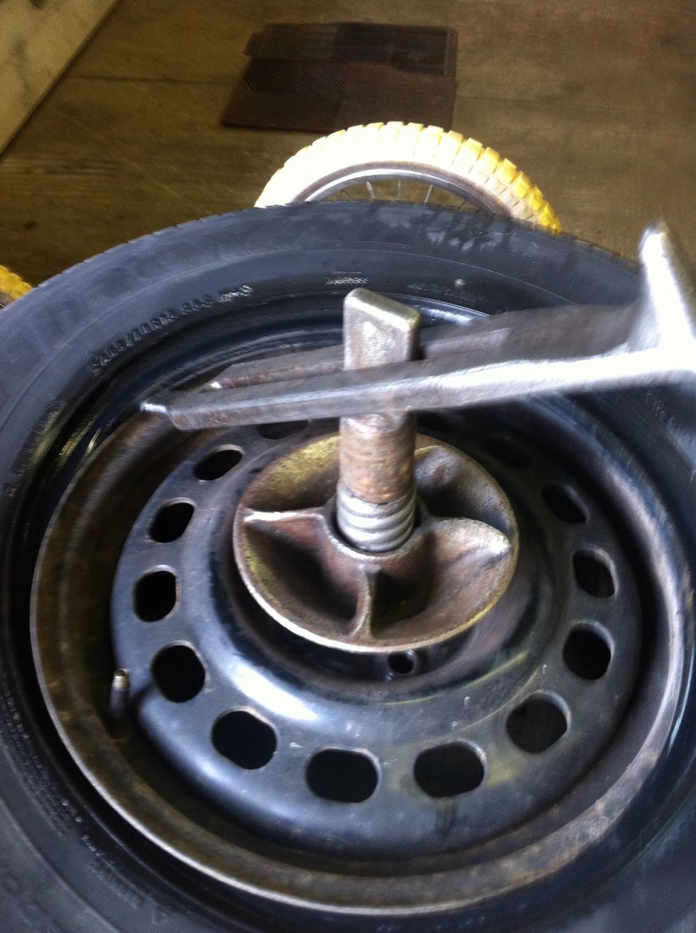 How to take a tire off the rim B+C Guides