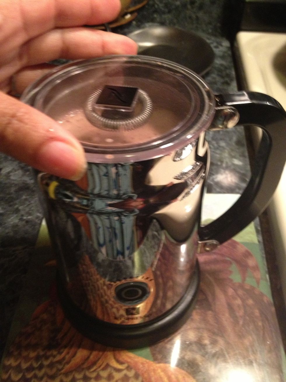 How to make hot chocolate in a milk frother B+C Guides