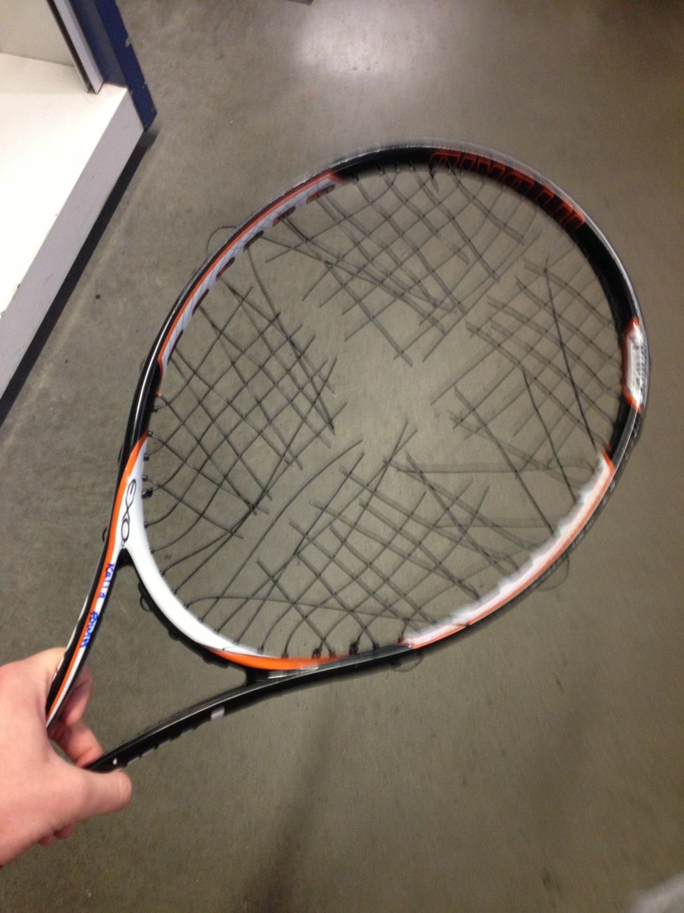 How to string a tennis racket B+C Guides