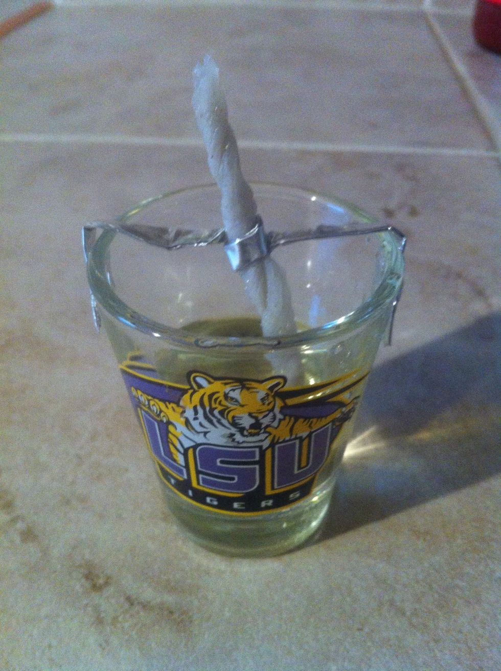 How to make an emergency oil lamp B+C Guides