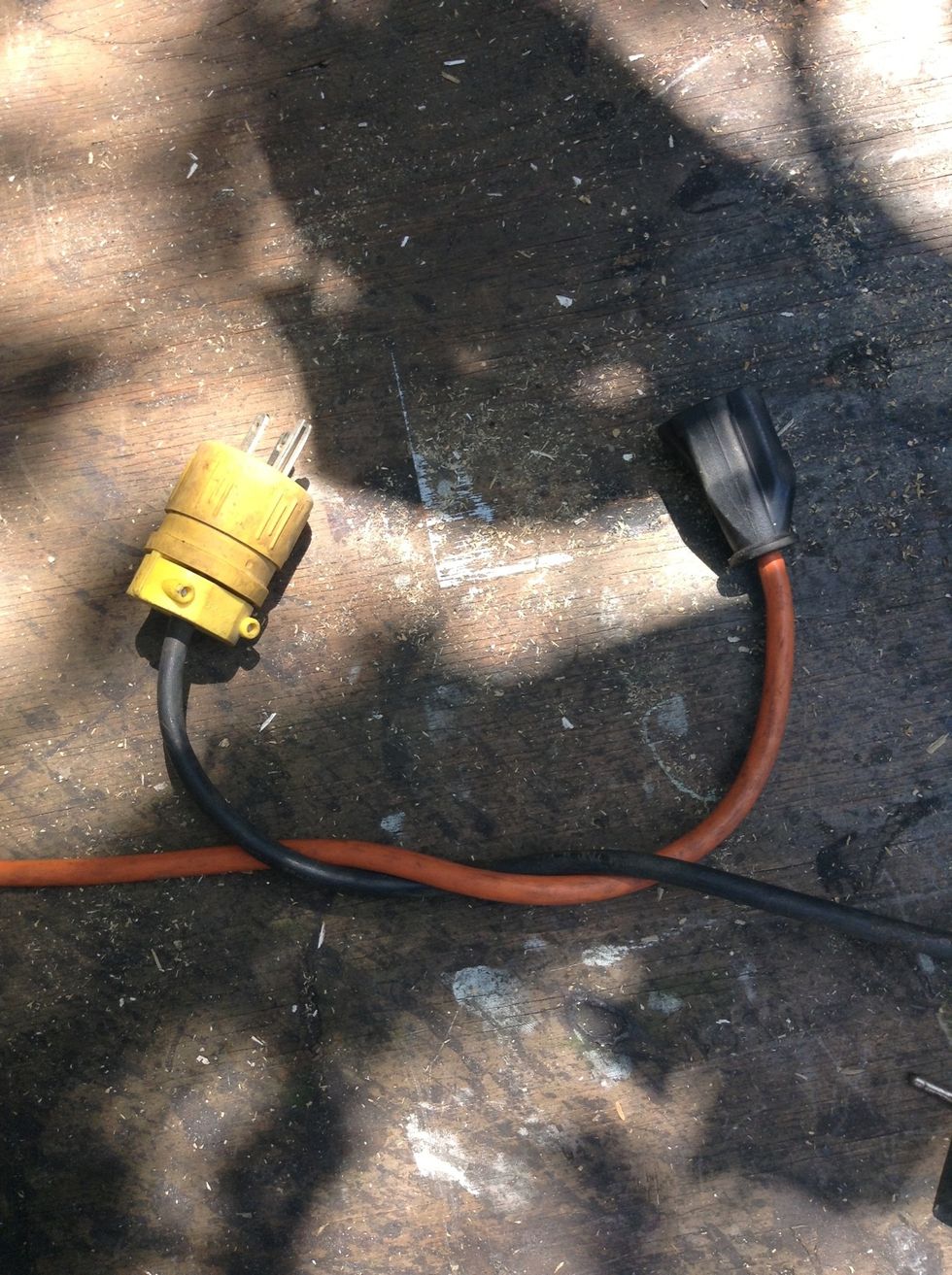 How to keep an extension cord from unplugging itself B+C Guides