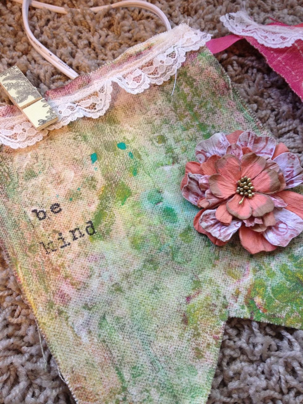 How to create a mixed media canvas banner B+C Guides