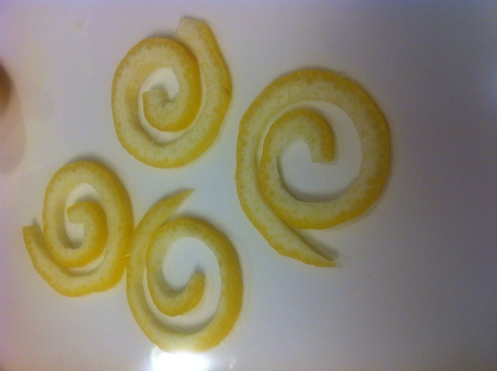 How to make 3 easy lemon garnishes B+C Guides