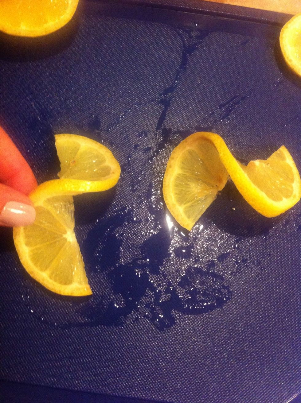 How To Make 3 Easy Lemon Garnishes B C Guides how-to-make-3-easy-lemon-garnishes-b-c-guides