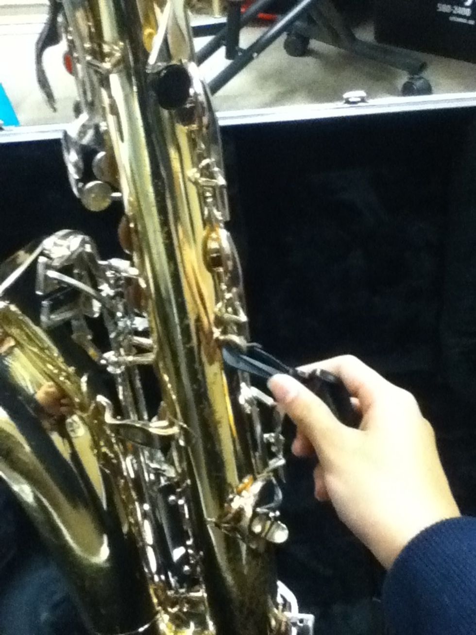 How to hold a tenor saxophone properly B+C Guides