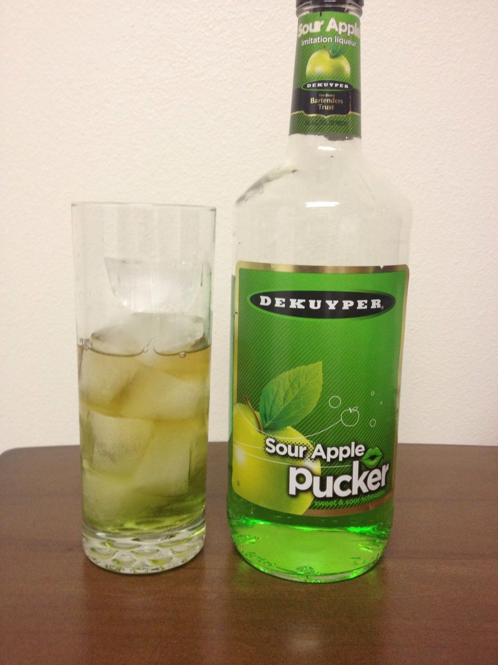 How to make a washington apple cocktail B+C Guides