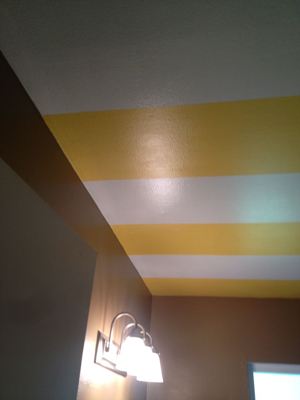 How to paint stripes on the ceiling B+C Guides