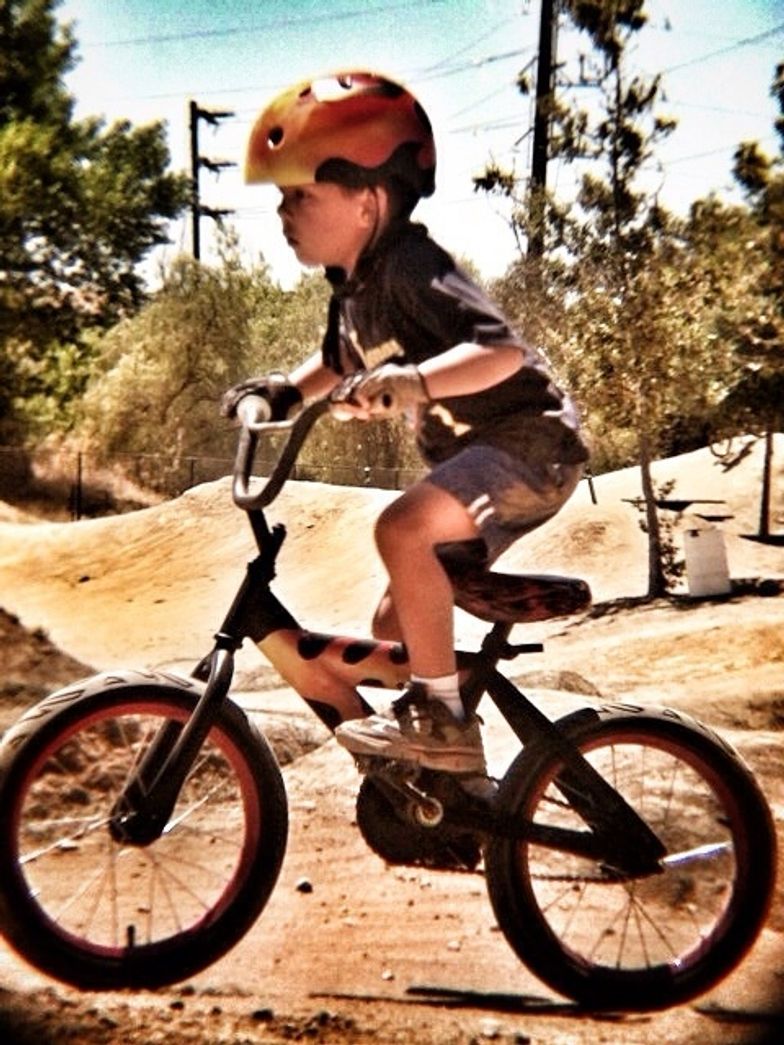 How To Take High Action Shots On The Iphone In Burst Mode B C Guides