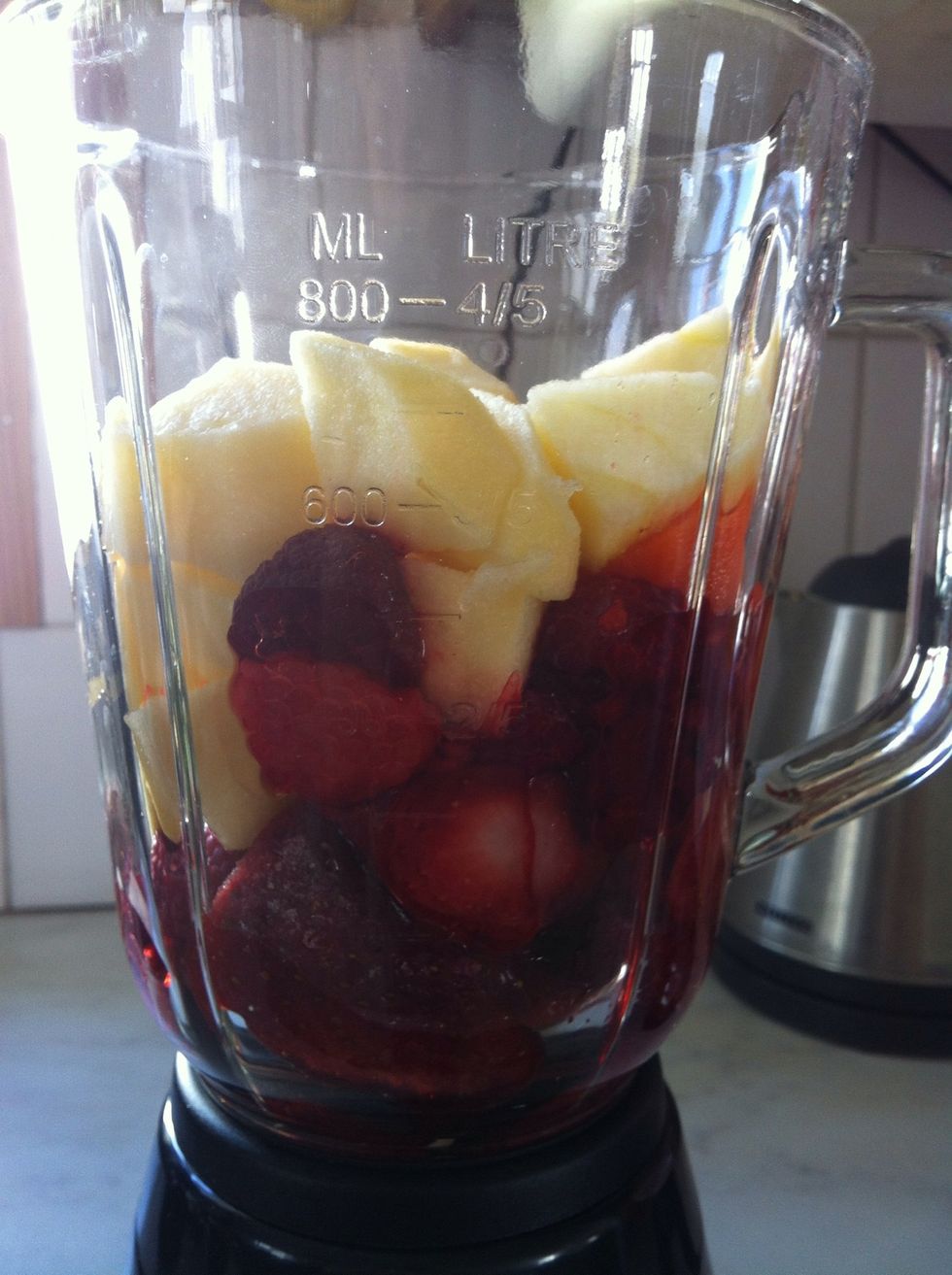 How to make juice of fruits and vegetables with a blender B+C Guides