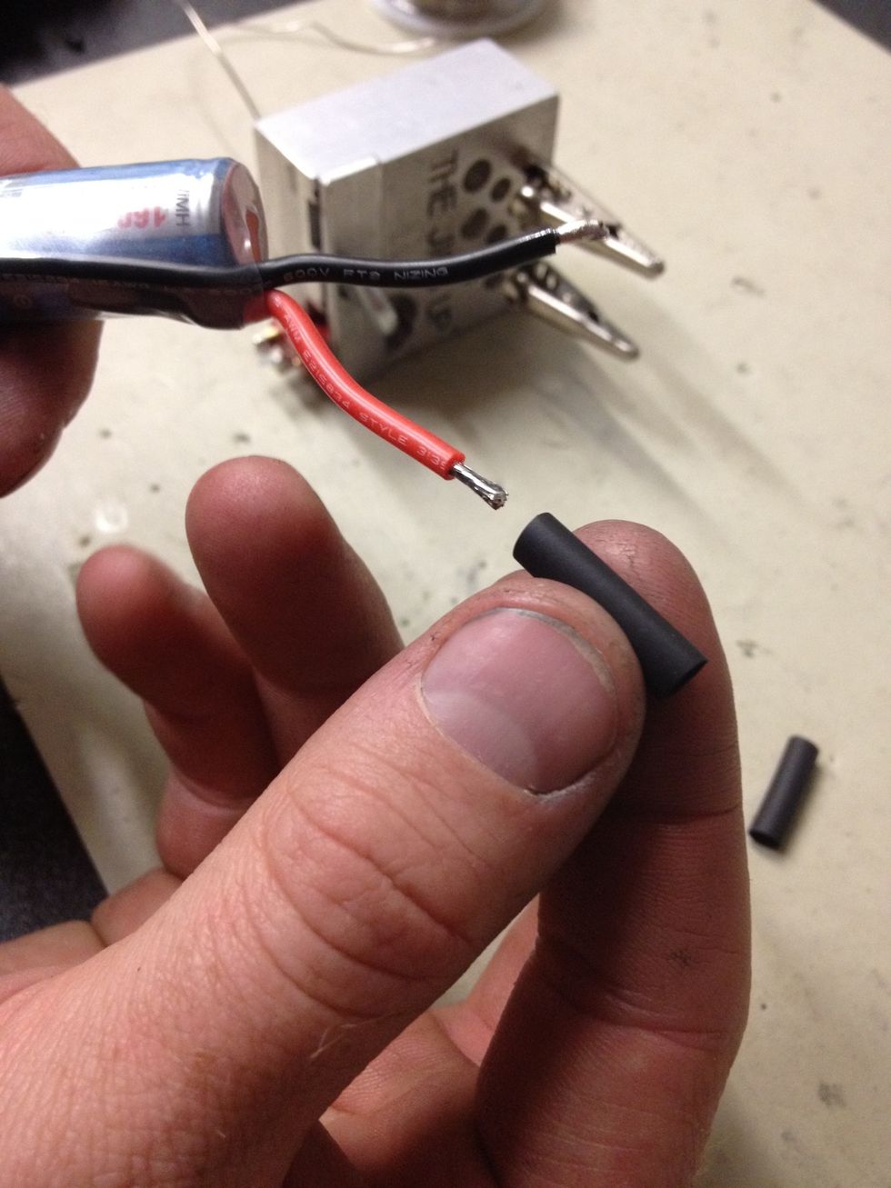 How to install a deans connector B+C Guides